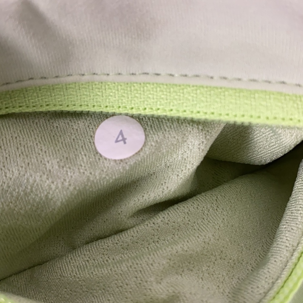 Lululemon women’s pace setter skirt size 4 Tall - Picture 9 of 12